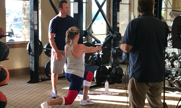 single-leg lunges
